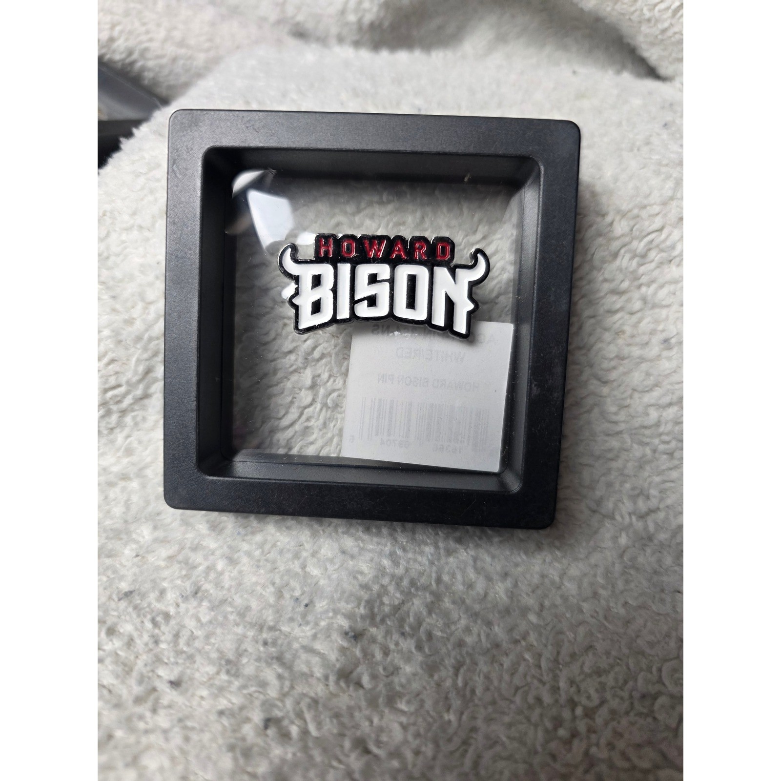 Howard University Bison Enamel Pin Fieldgear Pins HBCU White Red ACC01-PIN-364