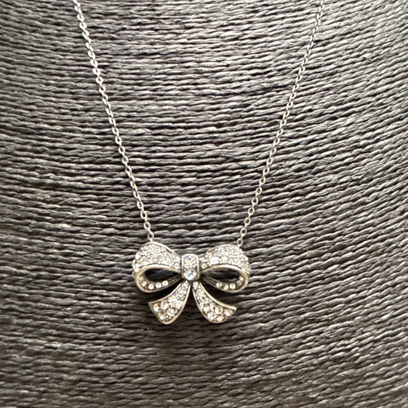 CATH KIDSTON Sparkly Bow Pendant Necklace Silver Tone 51cm/20″ Pretty Retro