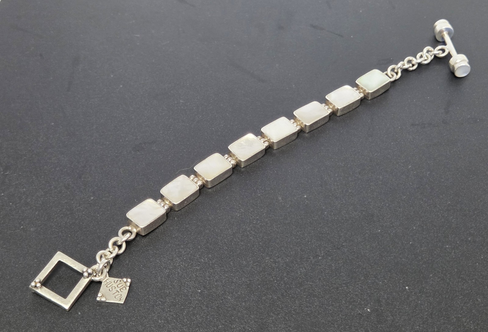 SUE HUSTON Sterling Silver Shell Inlay Bracelet 925 MOP Toggle Clasp 7″ L x3/8″w