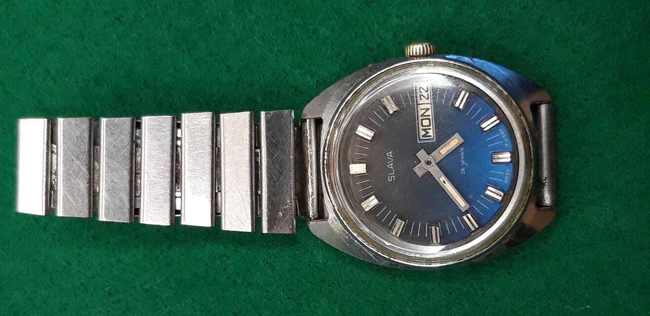 Watch USSR Slava 26 jewels Mechanical Soviet Wristwatch Russian Rare Vintage