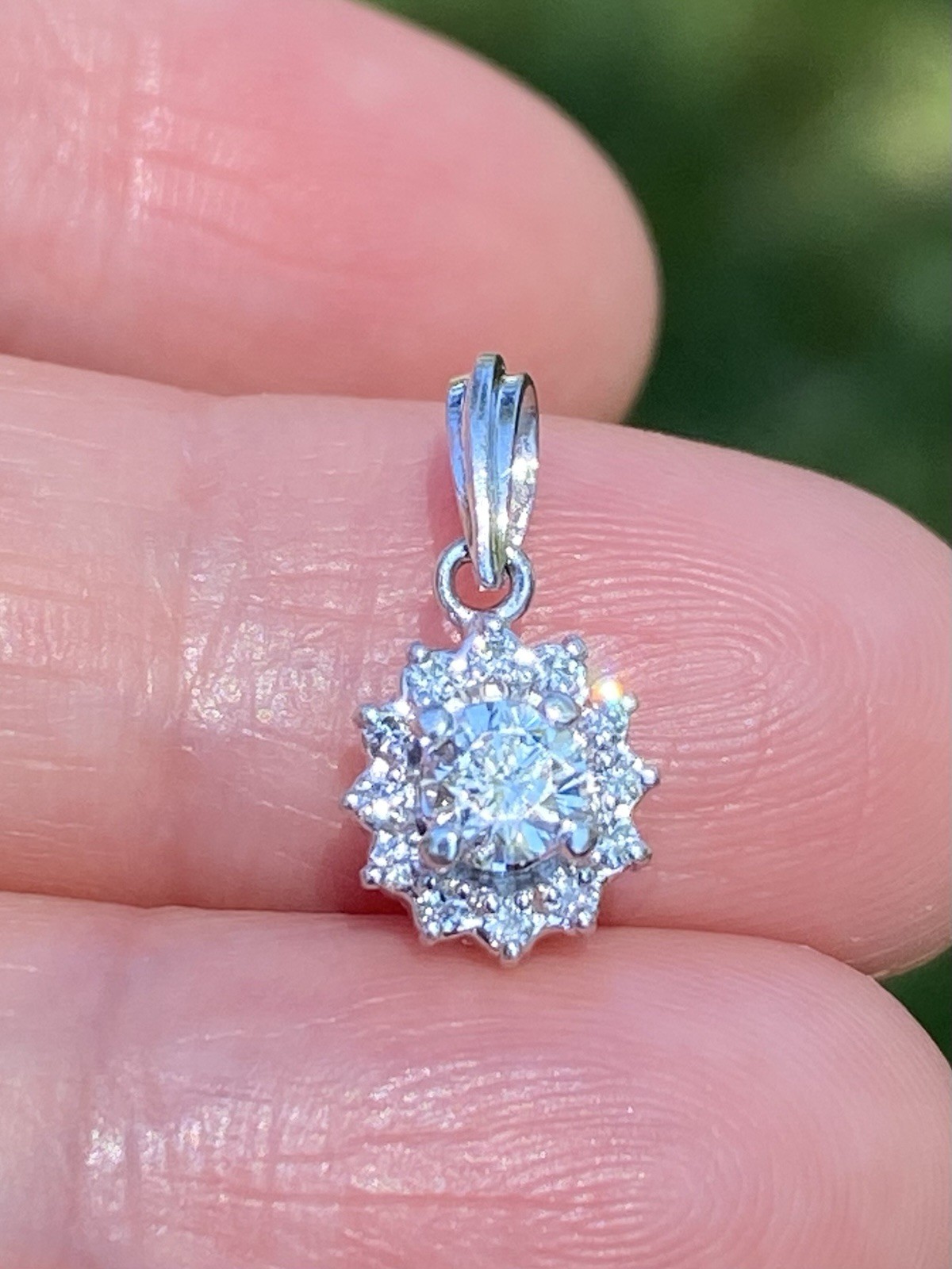 Platinum 0.32CTW 100% Natural Quality Diamond Halo Pendant