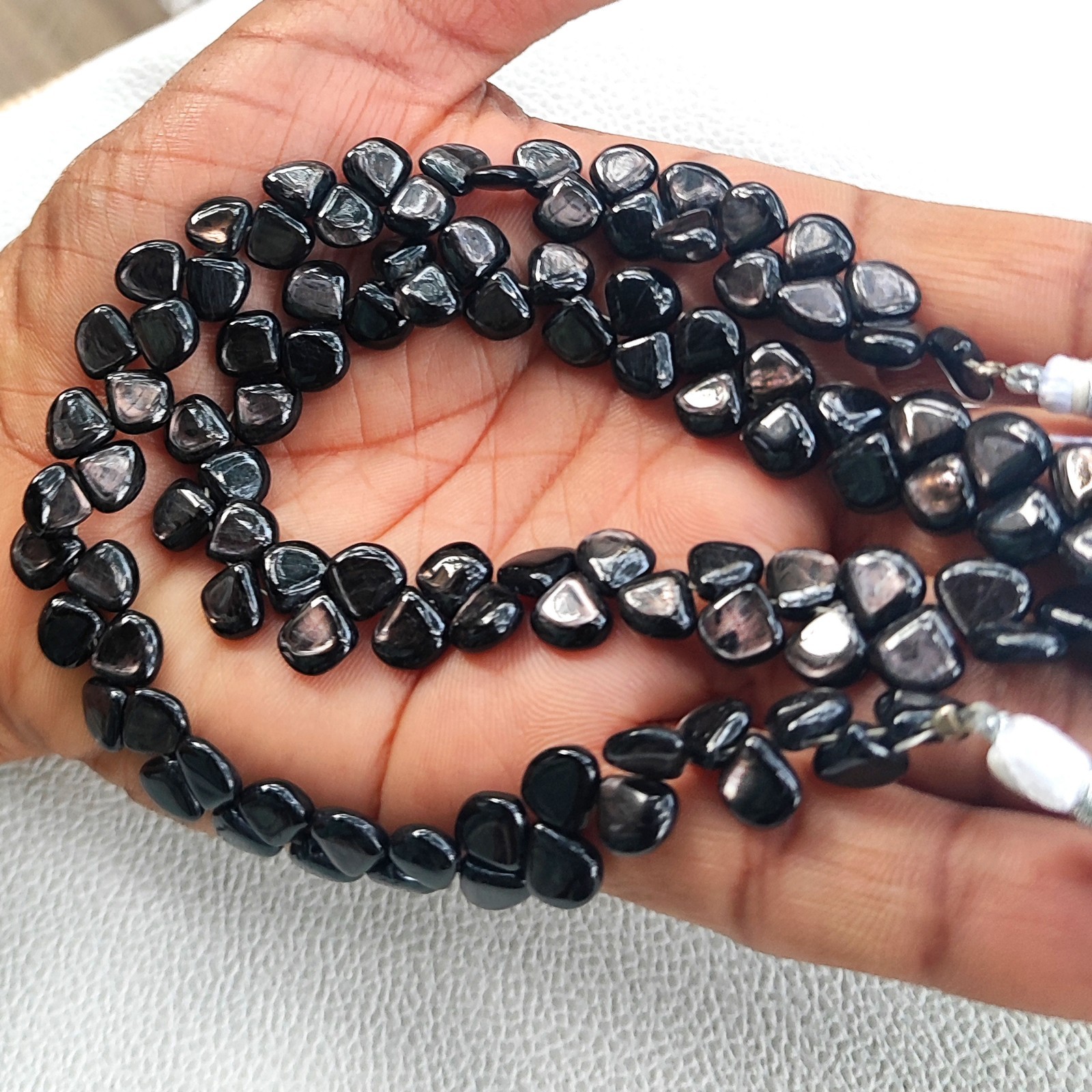 Natural Golden Shine Hypersthene 7mm Heart Beads 8.5″ Strand Smooth Canada Gems