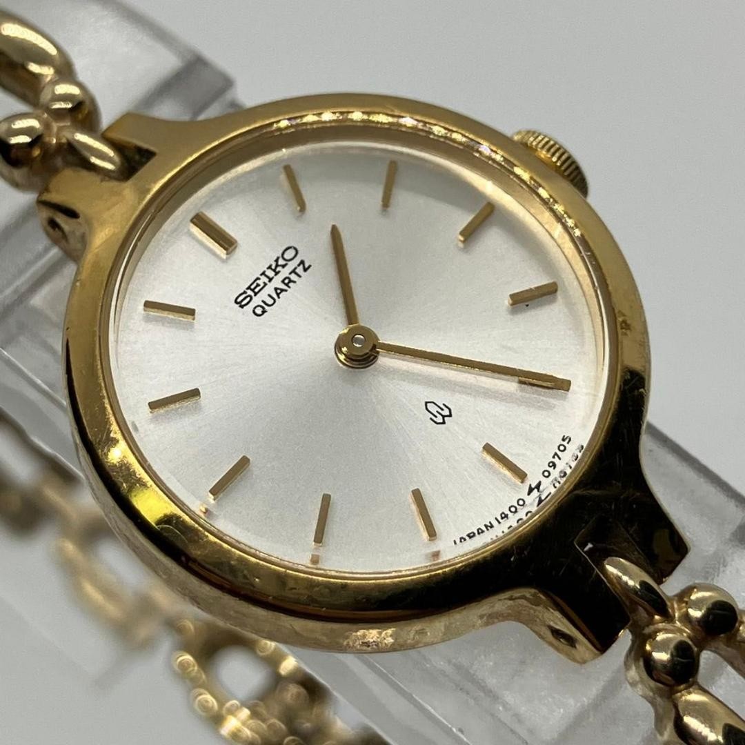 Excellent condition, fully functional SEIKO QUARTZ women’s watch, gold color