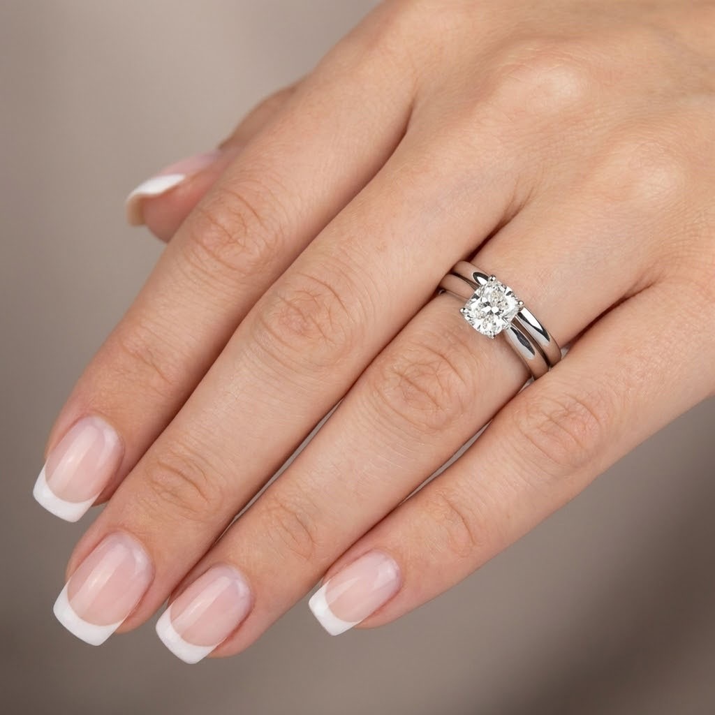 18K Gold Solitaire Engagement Ring Set 1.06 CT Cushion Lab-Grown Diamond G SI1