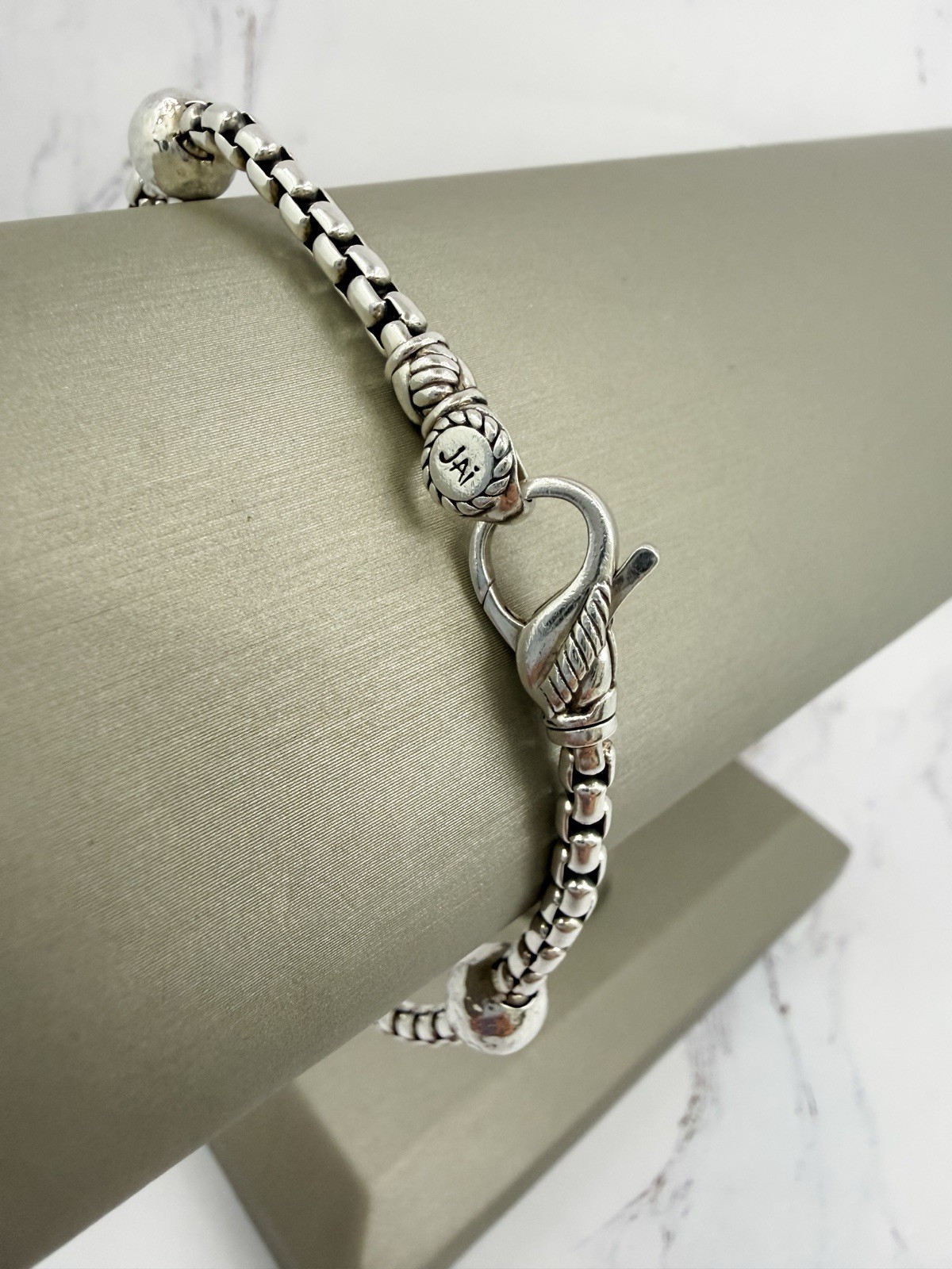 JAI John Hardy 925 SterlingSilver Hammered Ball Station BoxChain Bracelet 8” 15g