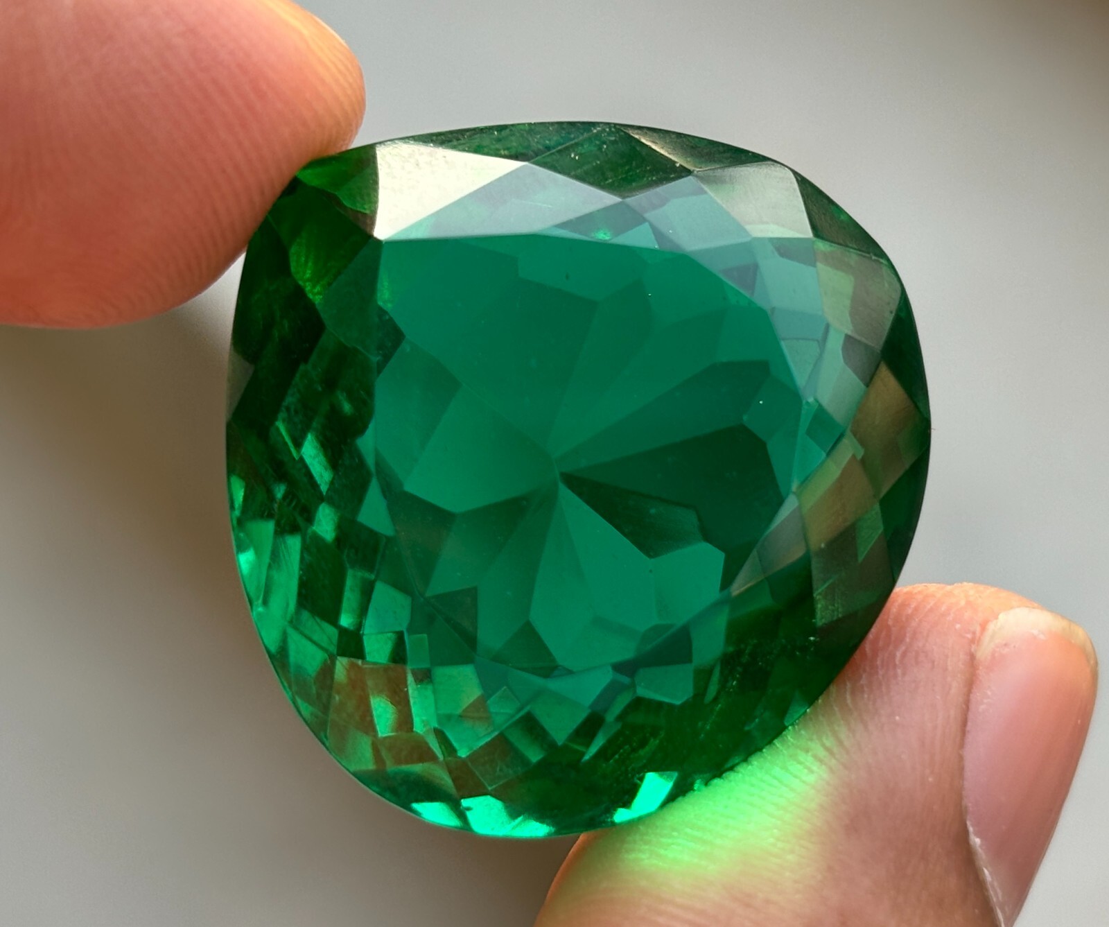 Natural Certified 90 Cts Heart Cut Green Emerald Colombian Loose Gemstone