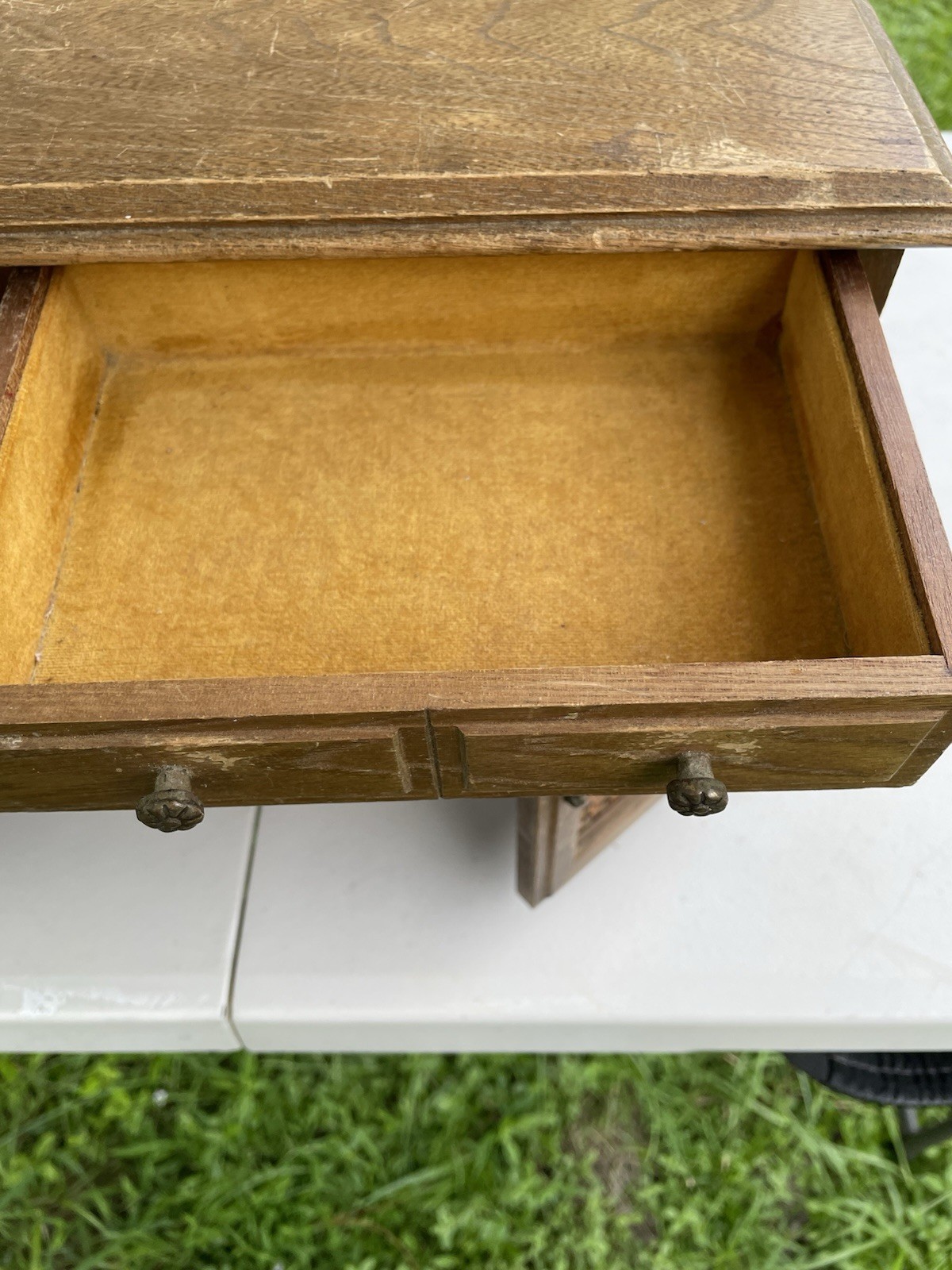 vintage wooden jewelry box