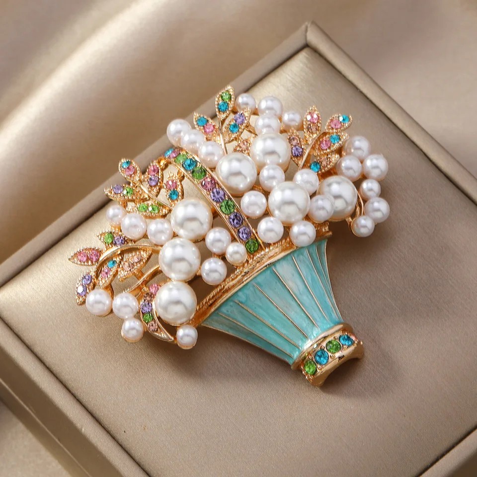 Luxury Rhinestone Blue Flower Bouquet Brooch Gold Pin Spring Summer Jewelry Gift