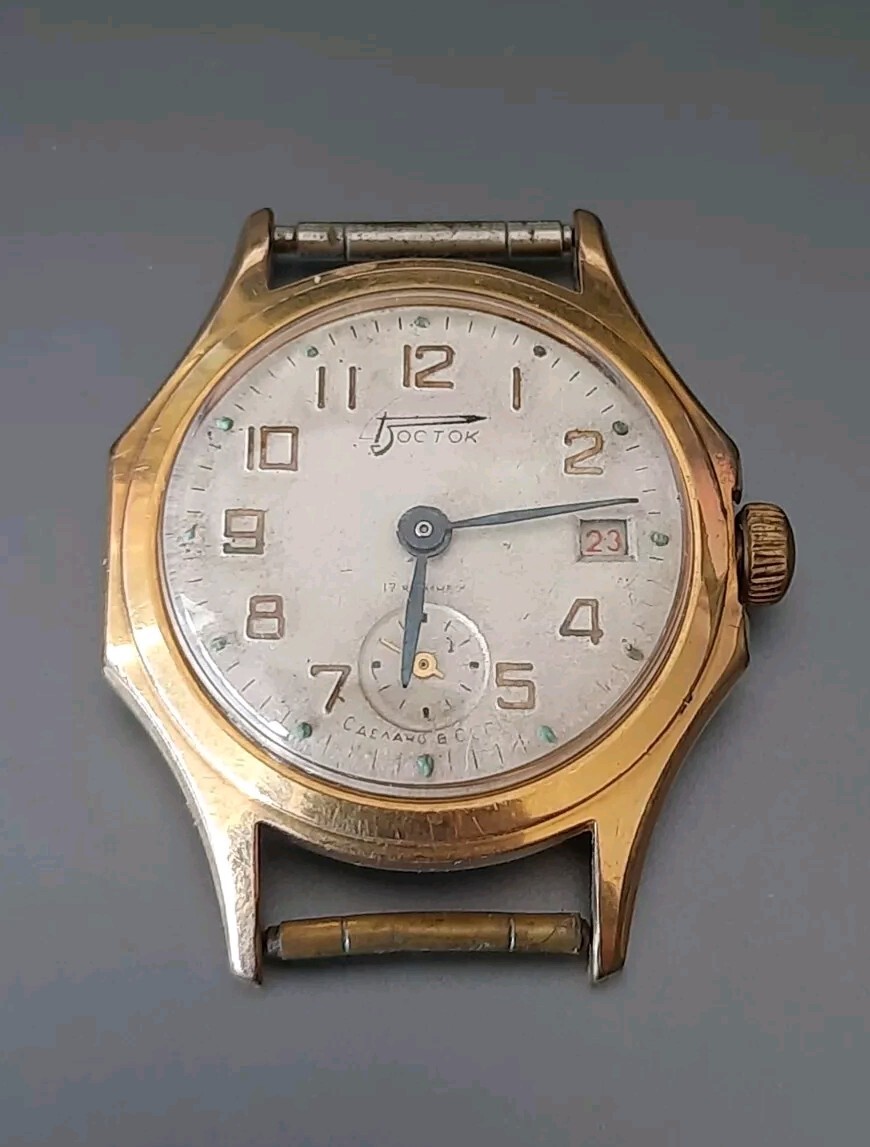 Vintage VOSTOK cal. 2605. USSR 60 Vostok wrist watch 17 Jewels Gold Plated.