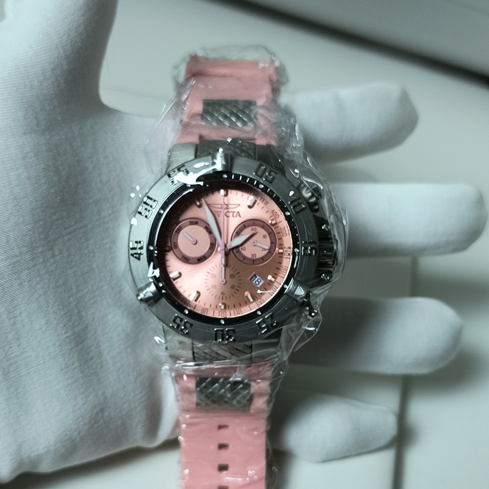Invicta Subaqua Noma III Pink Dial Swiss Ronda Z60 50mm W/ Pink Hard Case. NEW