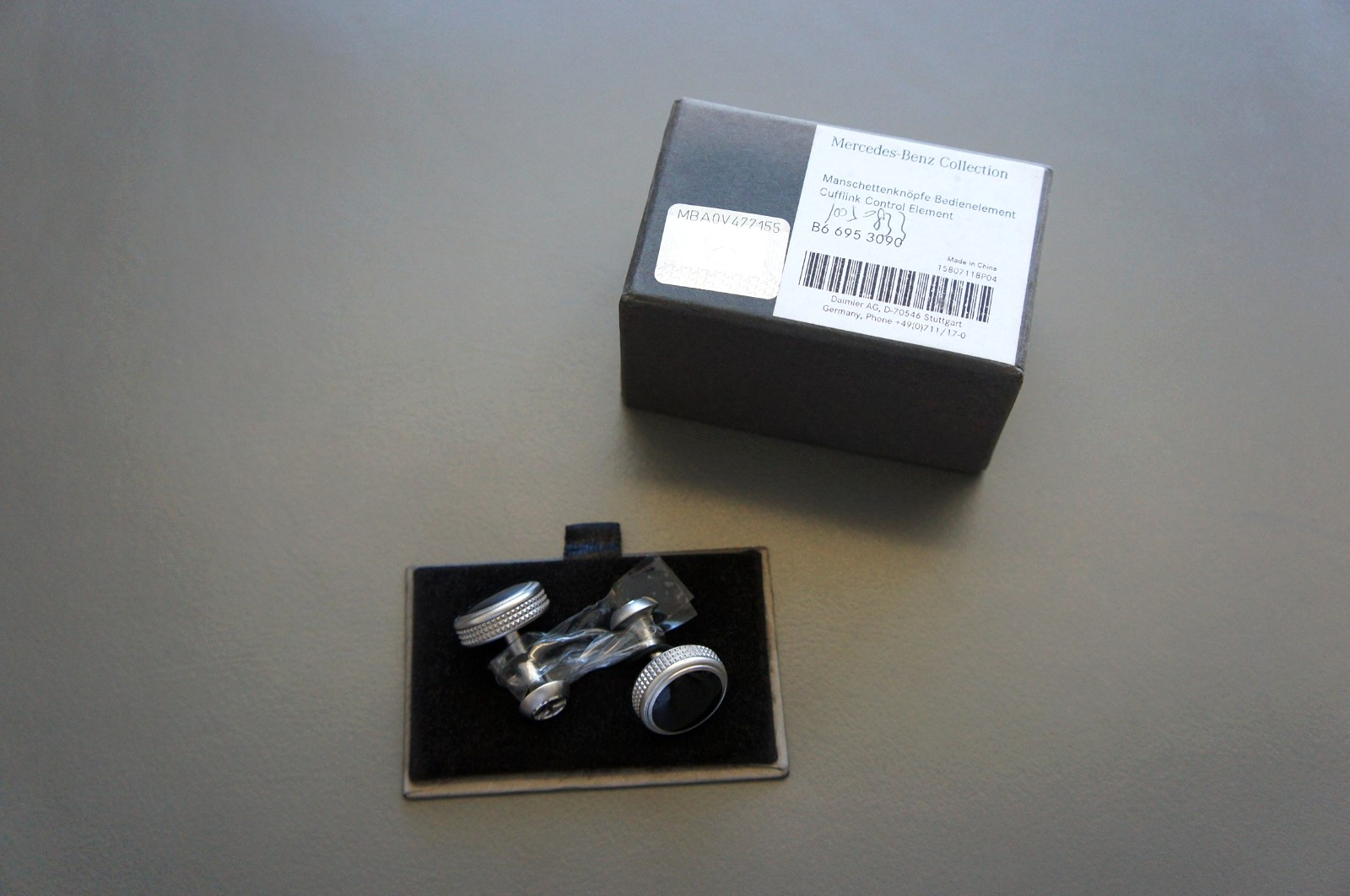 NIB Genuine & OEM Mercedes-Benz Control Element Black Enamel Cufflinks B66953090