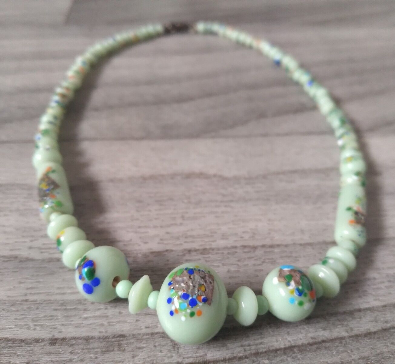 Jadeite Beaded Glass Necklace 15in Light Green Antique Art Deco Vintage