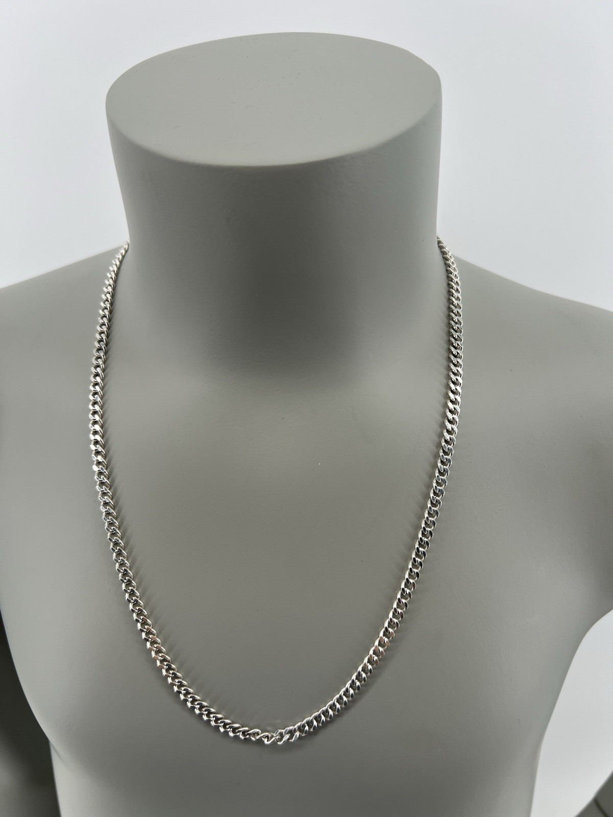 IBB CN Silver Chain Necklace Basic Style 9” 12.6g