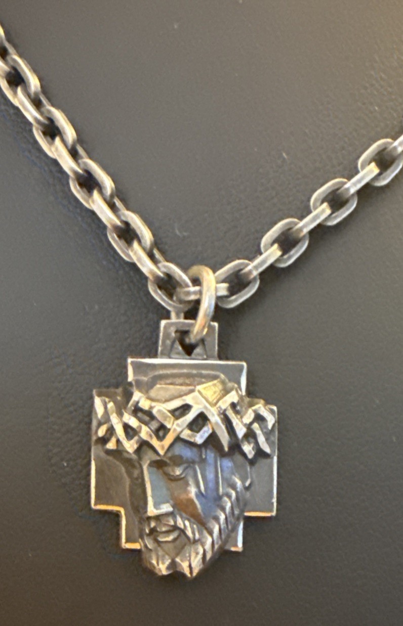 Sterling Silver Crown of Thorns Christ Head Cross Pendant On Silver Chain