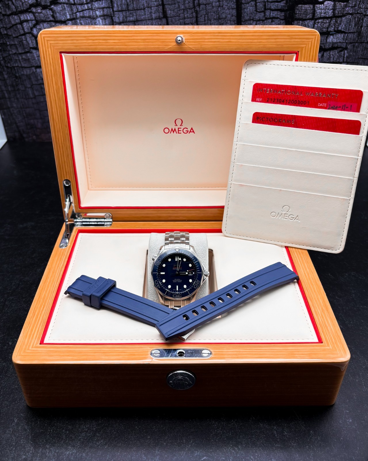 Omega Seamaster Diver 300M Stainless Steel Bracelet (212.30.41.20.03.001)