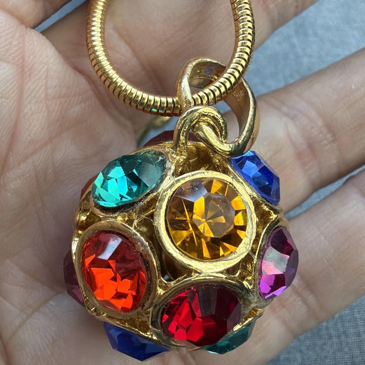 Vintage Gold Tone MultiColor Rhinestone Orb Pendant Necklace Snake Chain 30”