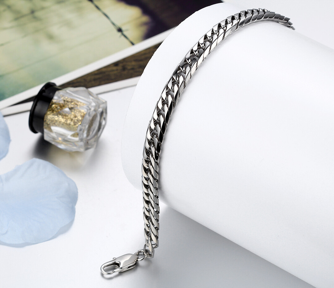 Polished Silver Stainless Steel Flat Curb Link Chain Men’s Bracelet 8.5 Inch