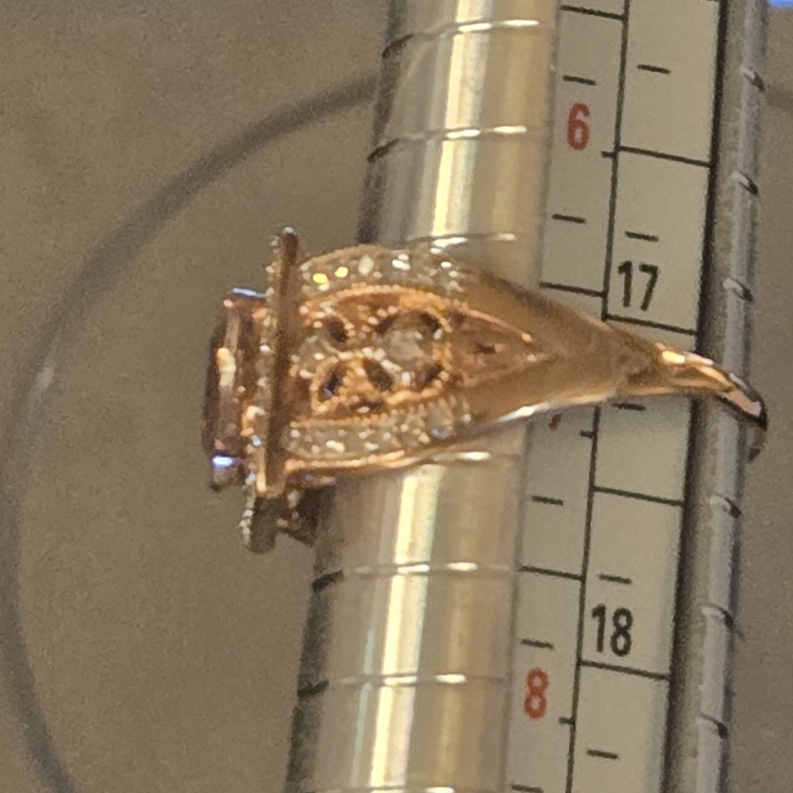 Stunning 10k Rose Gold Morganite Ring With Diamond Halo 3.2 Grams Size 7