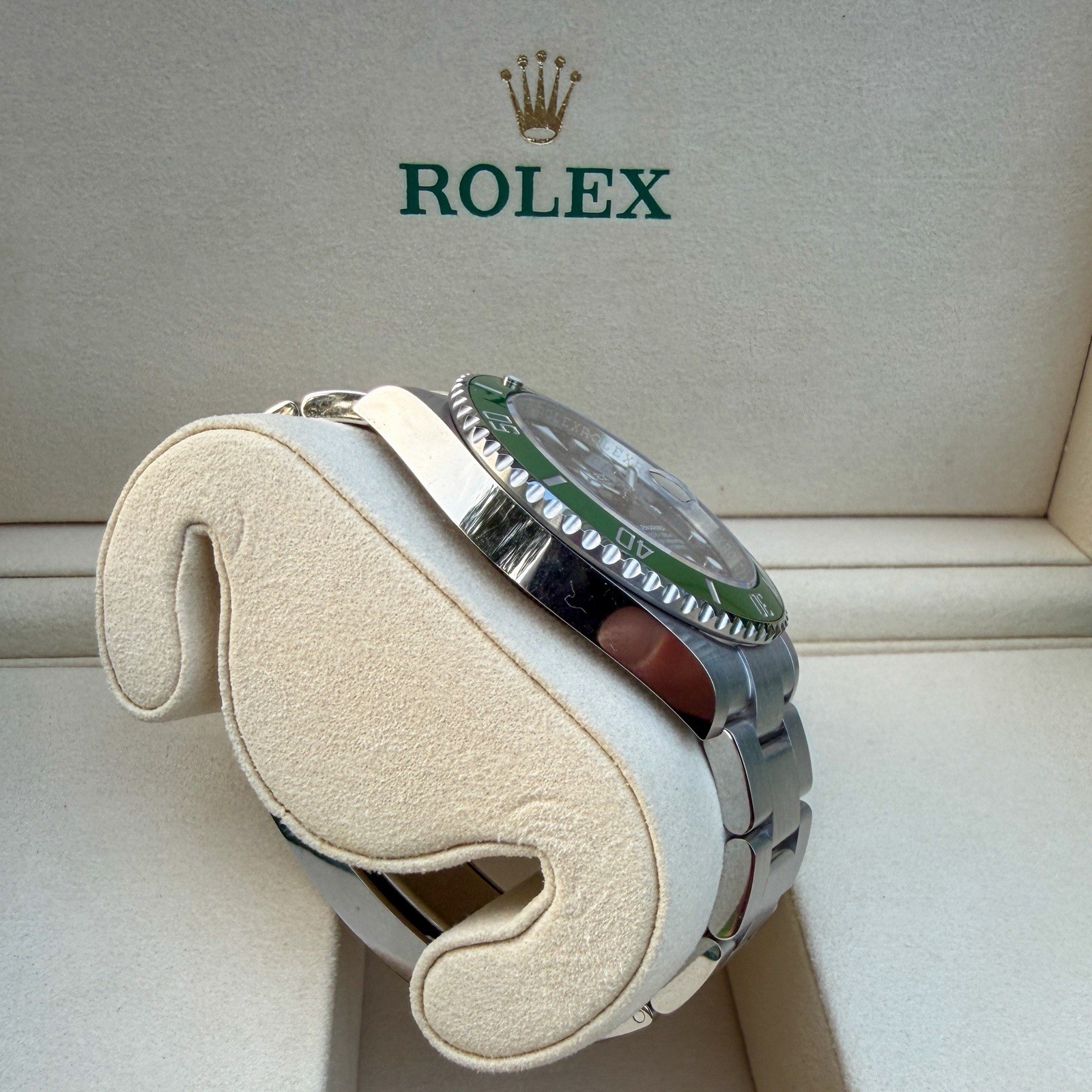 UNW0RN 2025 Rolex Submariner 126610LV Starbucks MK2 41mm Complete Box Papers