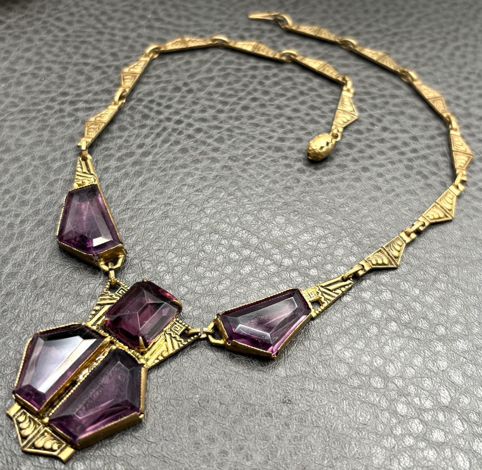 Vintage Art Deco Faux Amethyst Glass Gold Tone Ornate Chain Statement Necklace