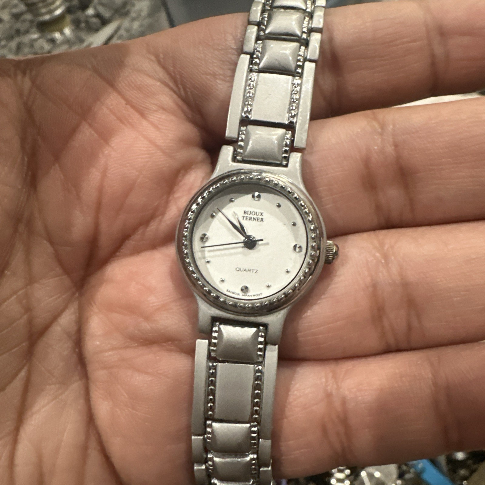 Working Bijoux Terner Women’s Silver Toned Bracelet Band Watch Analog Fit 7.5