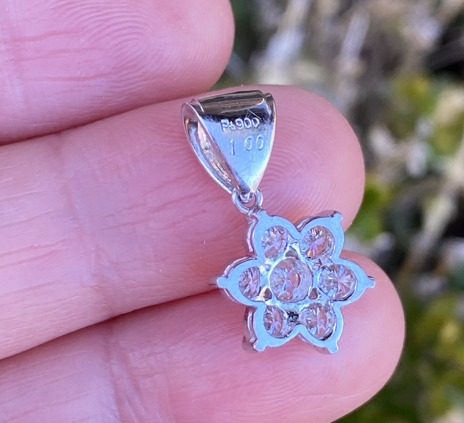 Platinum 1.00TCW 100% Natural Round Diamond Cluster Pendant