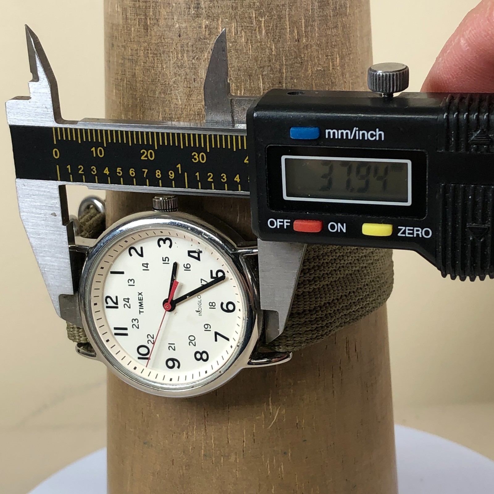 Timex Weekender Men T2N651 Field Indiglo Olive Nylon Strap Quartz 38mm Watch 8″