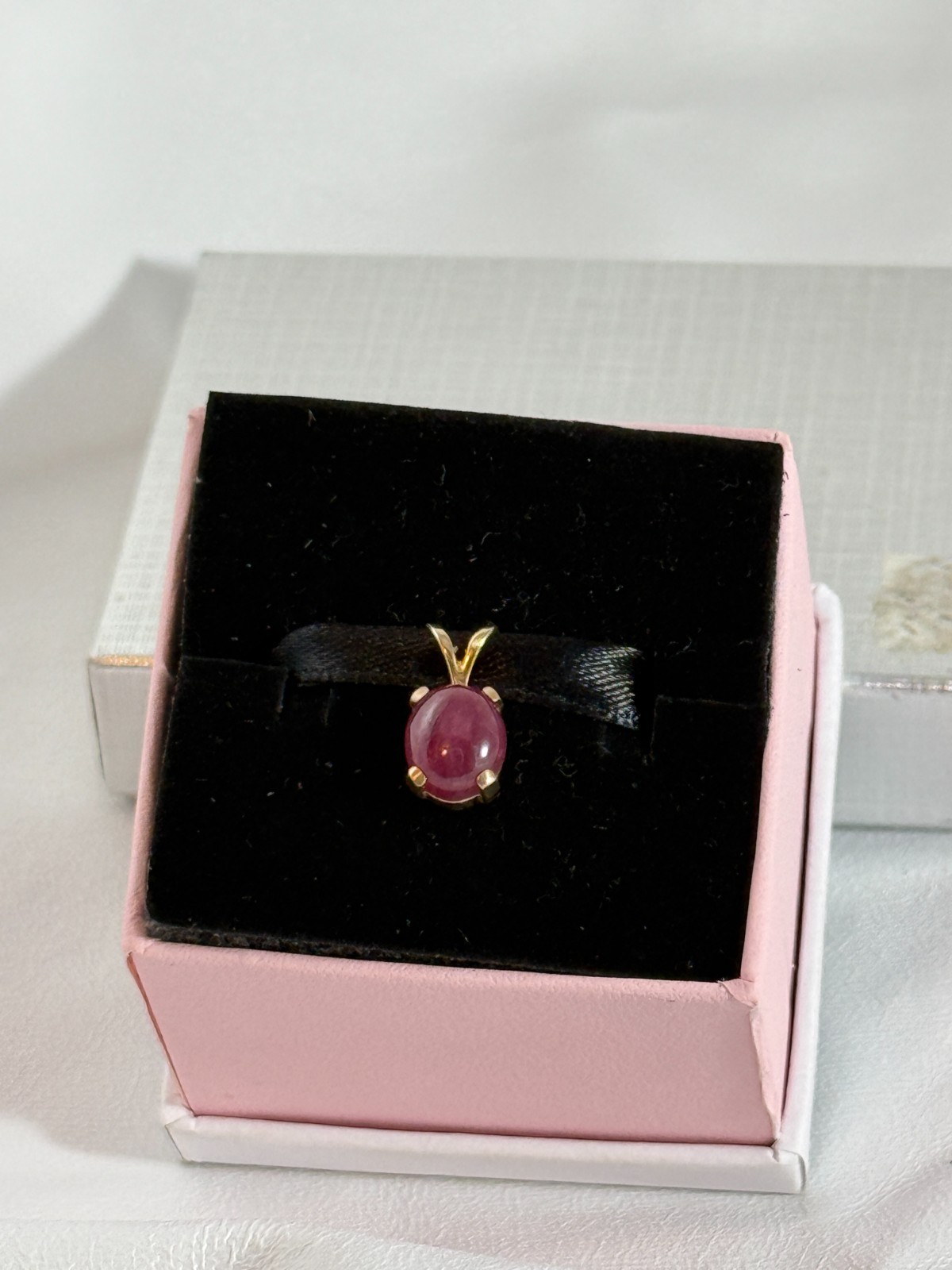 14K Yellow Gold Oval Ruby Cabochon Pendant Vintage Estate Fine Jewelry
