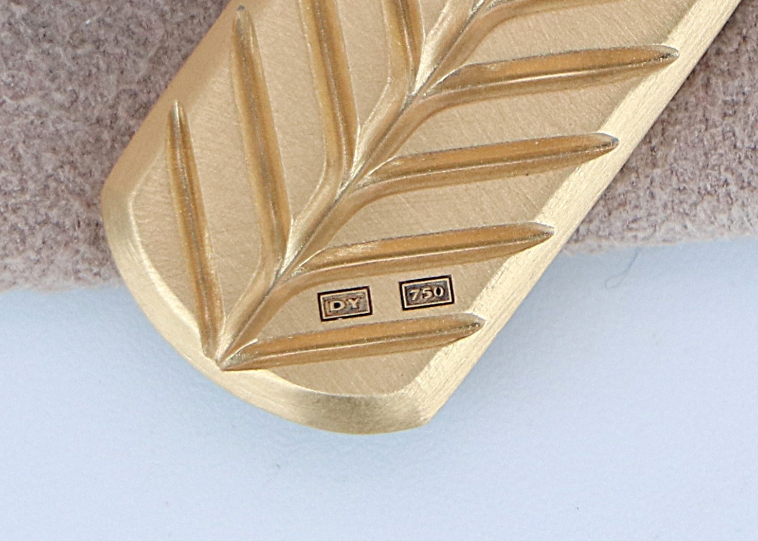 $4,500 David Yurman 18K Yellow Gold Pave Black Diamond 27mm Chevron Tag Pendant
