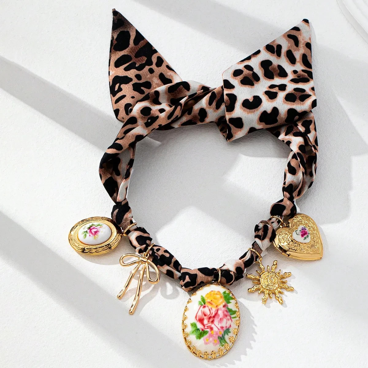 Coquette Floral Charm Necklace Vintage Gold Ribbon Statement Romantic Aesthetic
