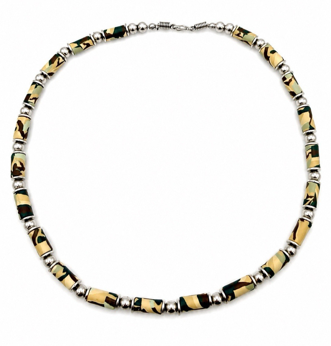 Lot of 2 Y2K Surfer Skater Beaded Necklaces Camo Black Red White Blue