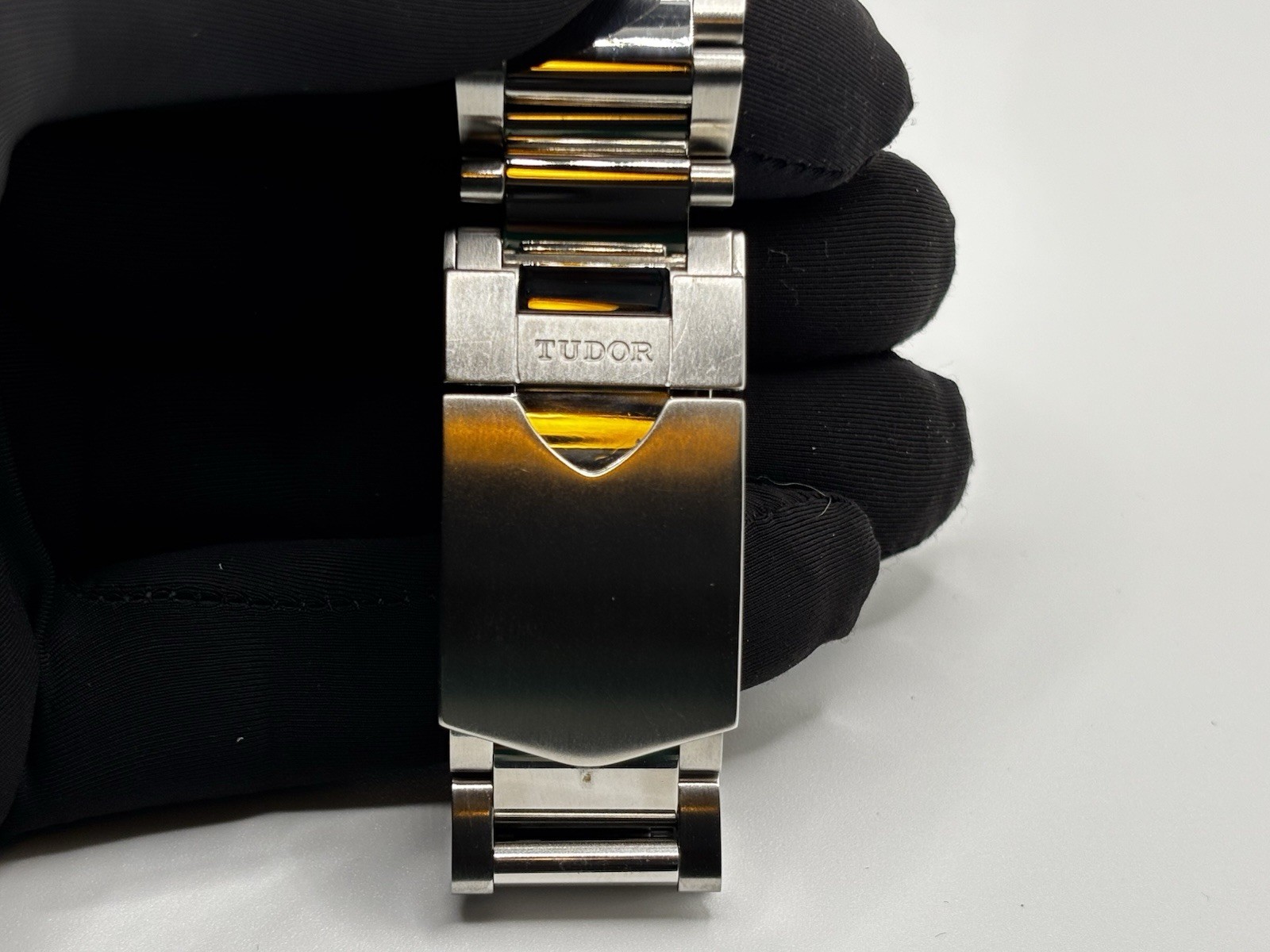 TUDOR Grantour Date 20500N