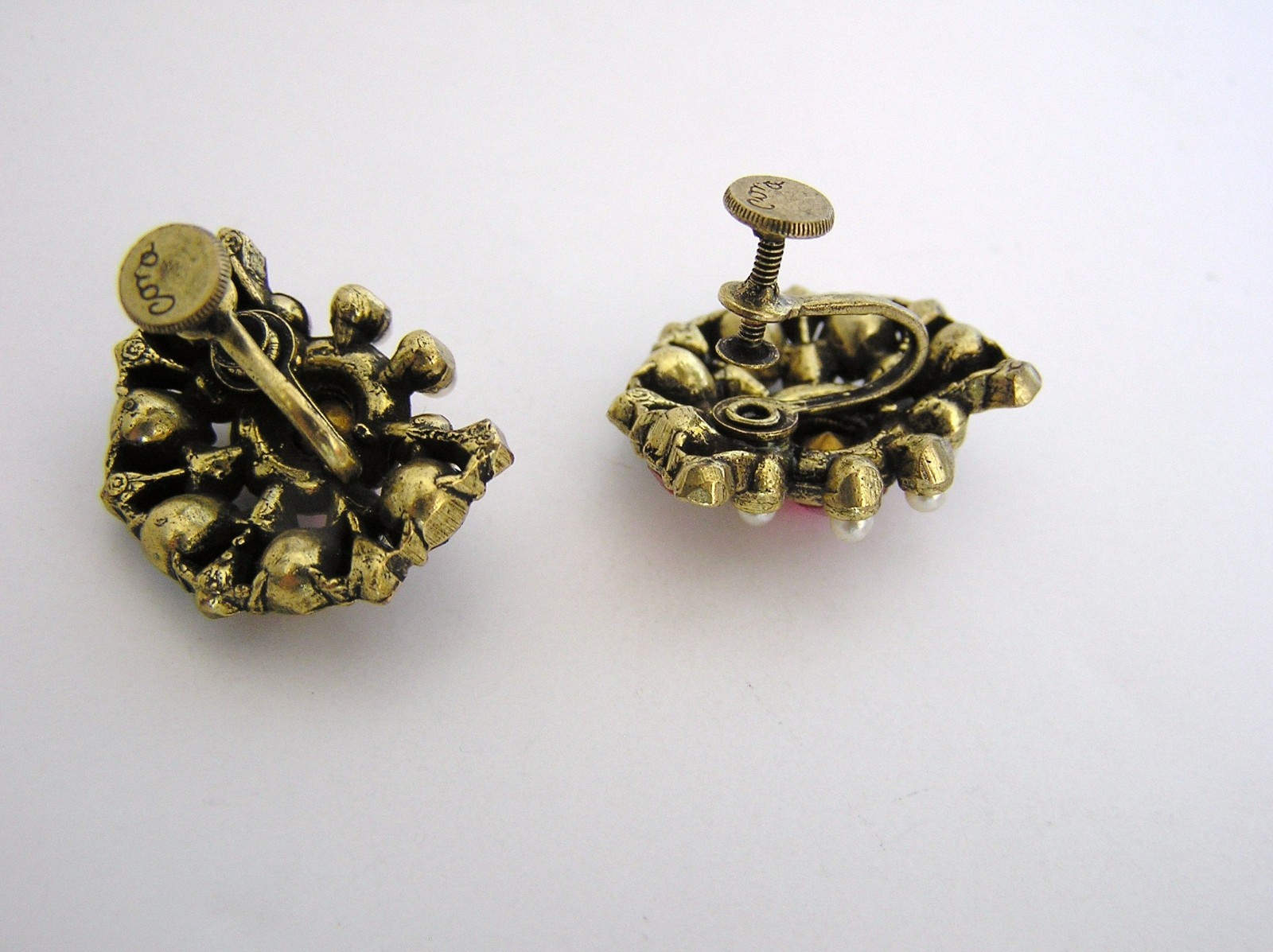 VTG CORO Multi Color Rhinestone & Faux Seed Pearl Screwback Earrings Jewel India