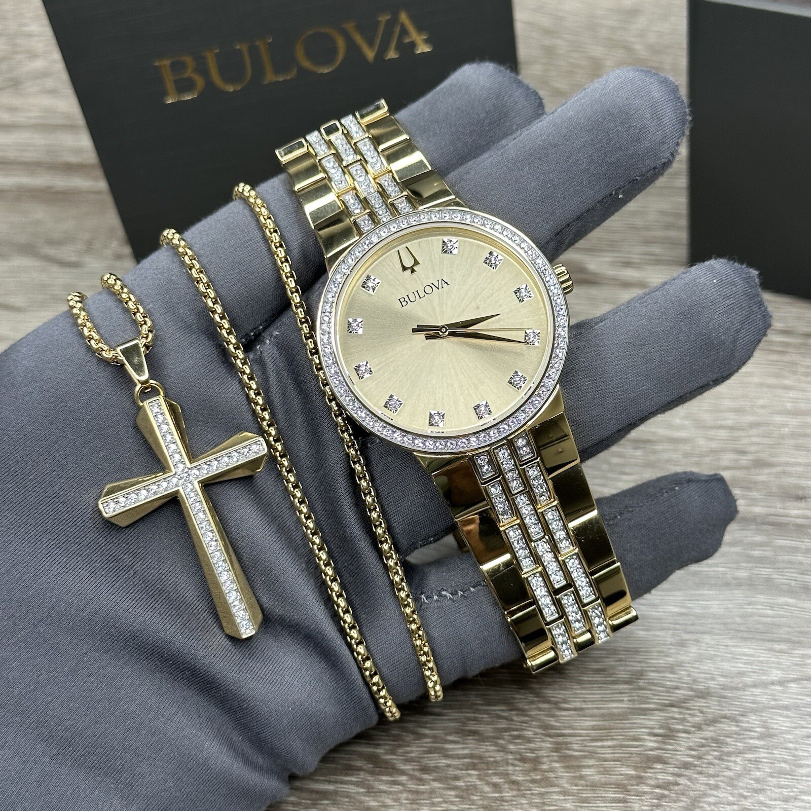 NEW✅GIFT SET✅ Bulova Crystal Gold Tone Diamond Dial Men’s Watch 40MM 98K113