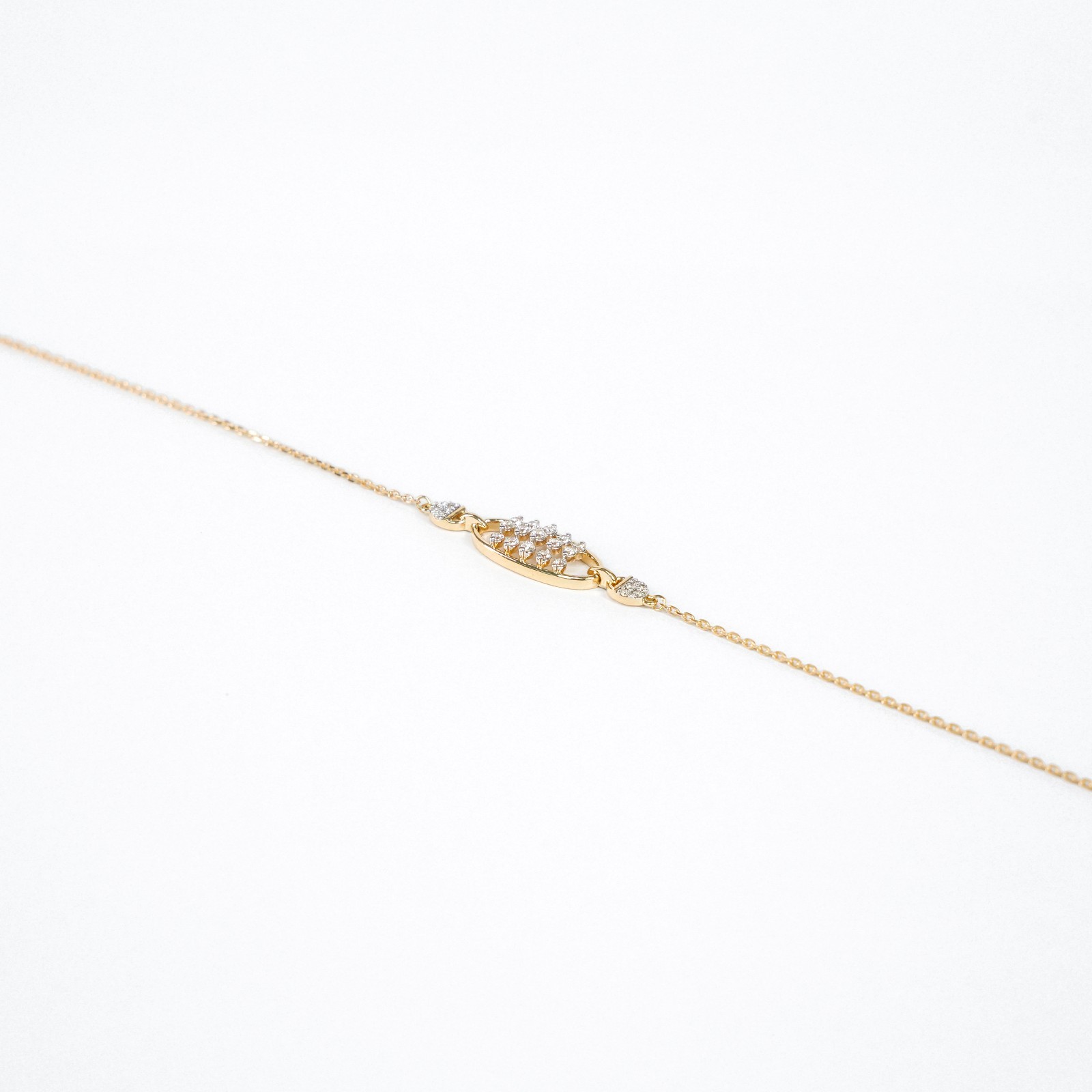 18 KARAT DIAMOND BRACELET | NATURAL DIAMOND | LIGHTWEIGHT | IGI CERTIFIED