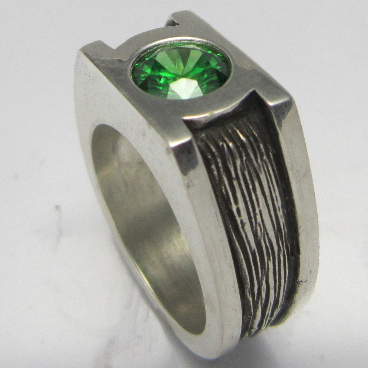 MJG STERLING SILVER GREEN LANTERN BAND. 8mm CZ. JUSTICE LEAGUE. COMIC CON. SZ 10