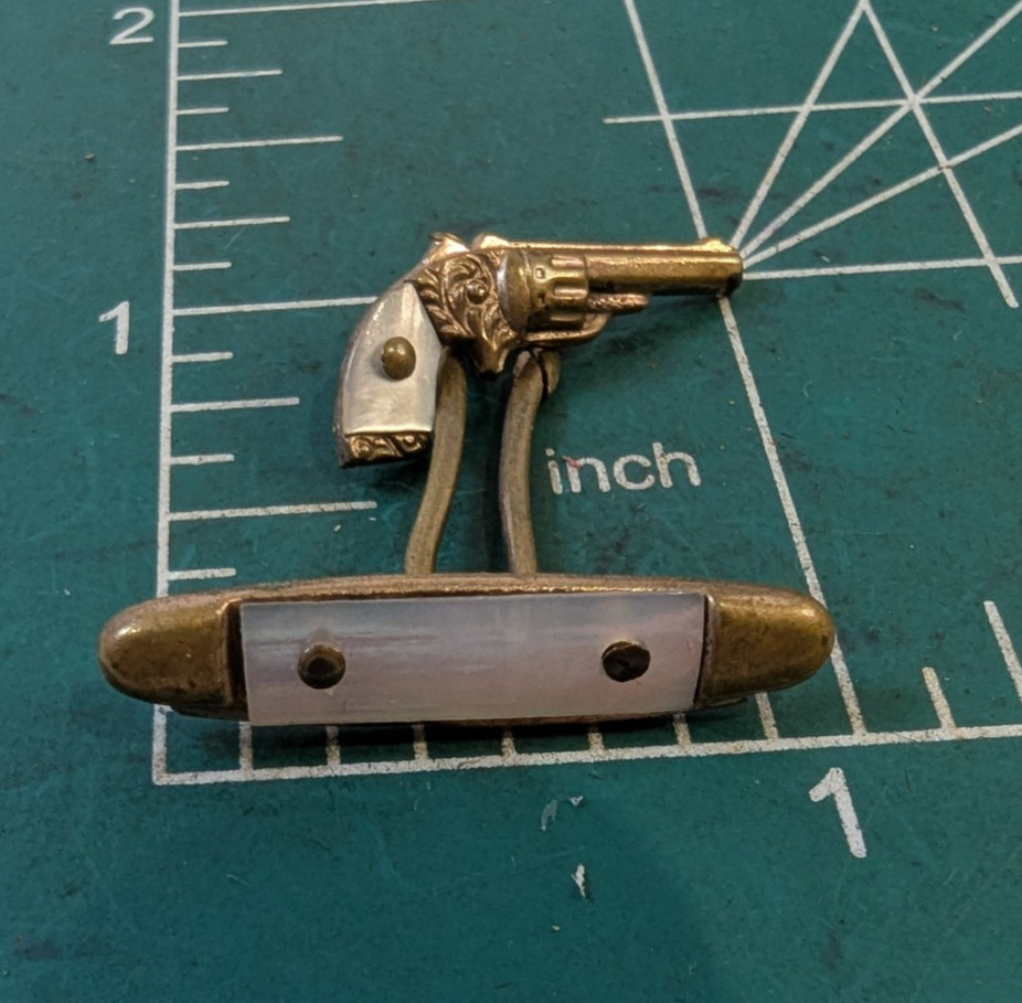 Vintage Gun Rifle Revolver Gold Tone Brown Brass Cuff Link