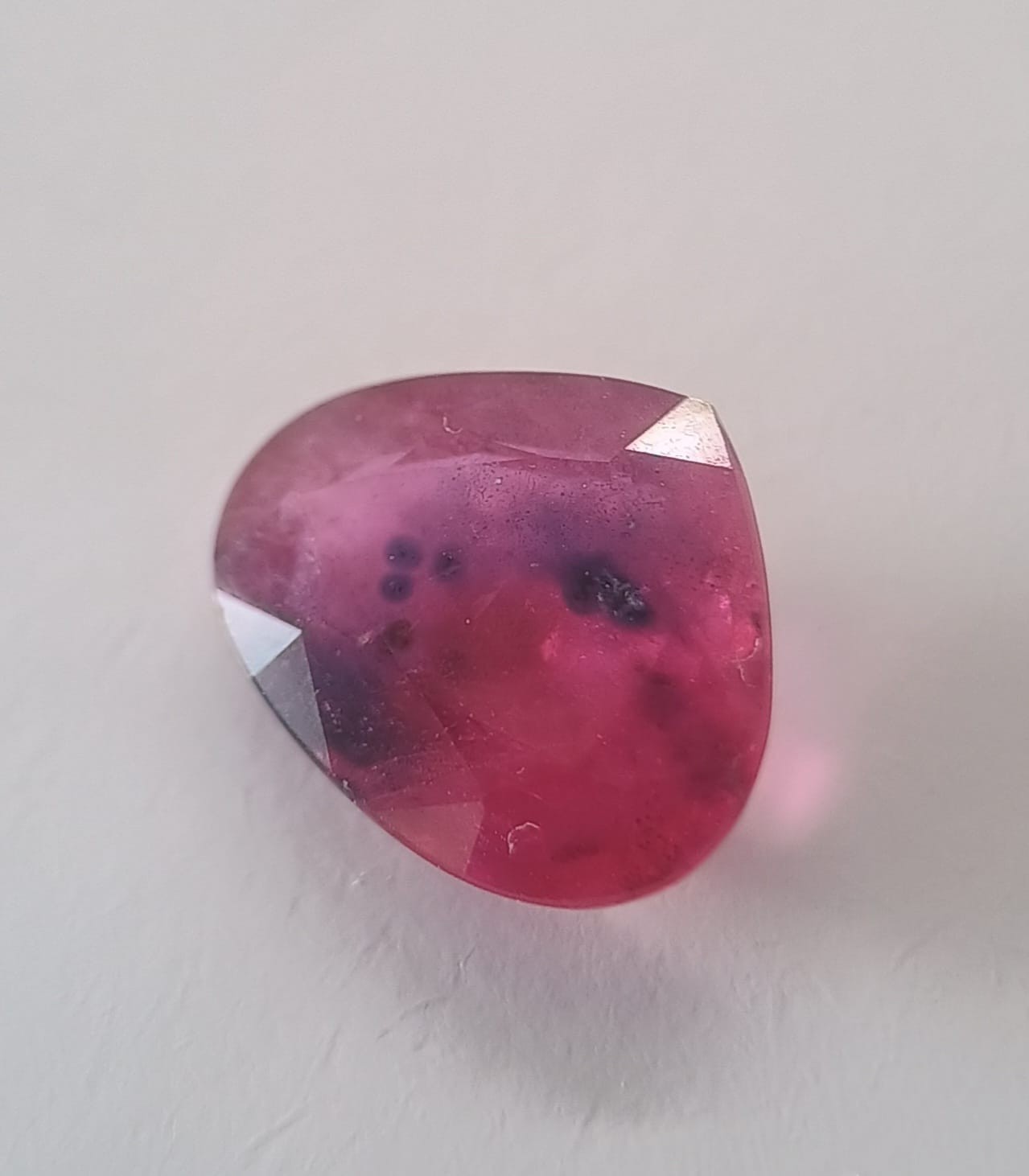NATURAL AUSTRALIAN Pinkish Red Blue Spots Sapphire 1.49ct Tasmania Heart Ruby