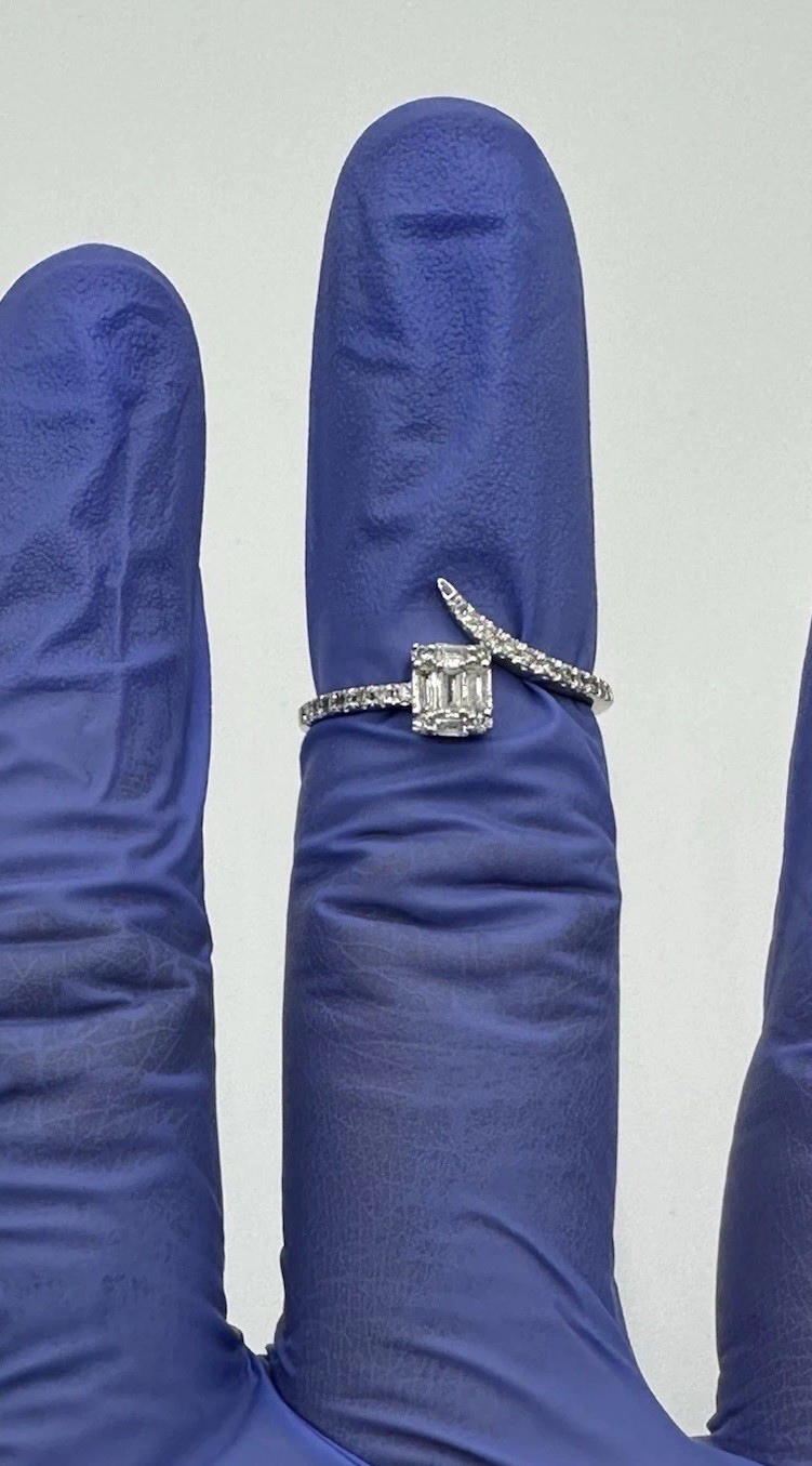 14k White Gold Square Shape Diamond RD/BG 0.27ctw Ring Band Sz 6.5 1.85g