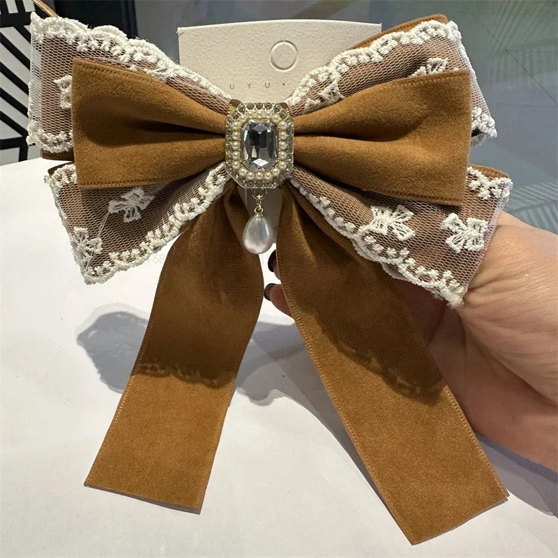Fabric Lace Bow Brooches for Women Rhinestone Pearl Shirt Collar Pins.