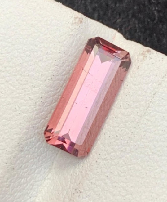 2.75ct Beautifull natural top quality best clearty tourmaline loose gemstone