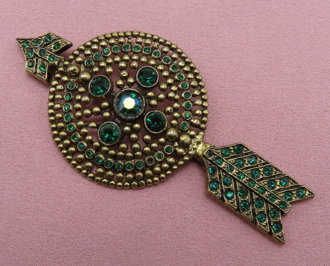Antique Rhinestone Brooch Arrow Emerald Green Crystal 3.75 in OOAK Vintage 263f