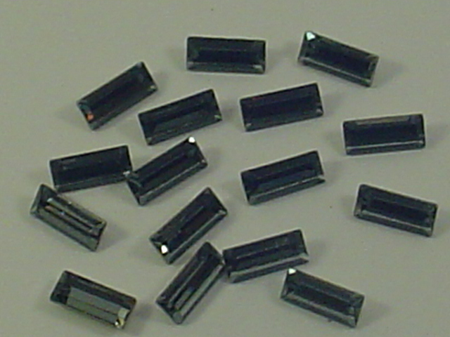 24pcs 7X3mm BLACK DIAMOND FOILED BAGUETTE POINTED BACK European