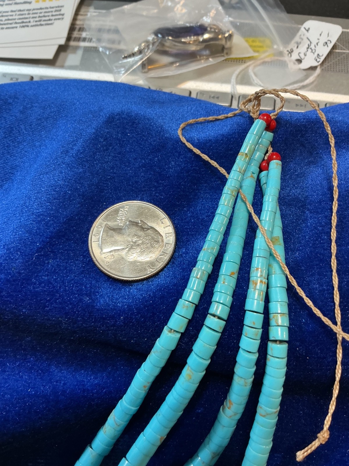 VINTAGE SOUTHWEST N . A. FAUX TURQUOISE JACKLAS