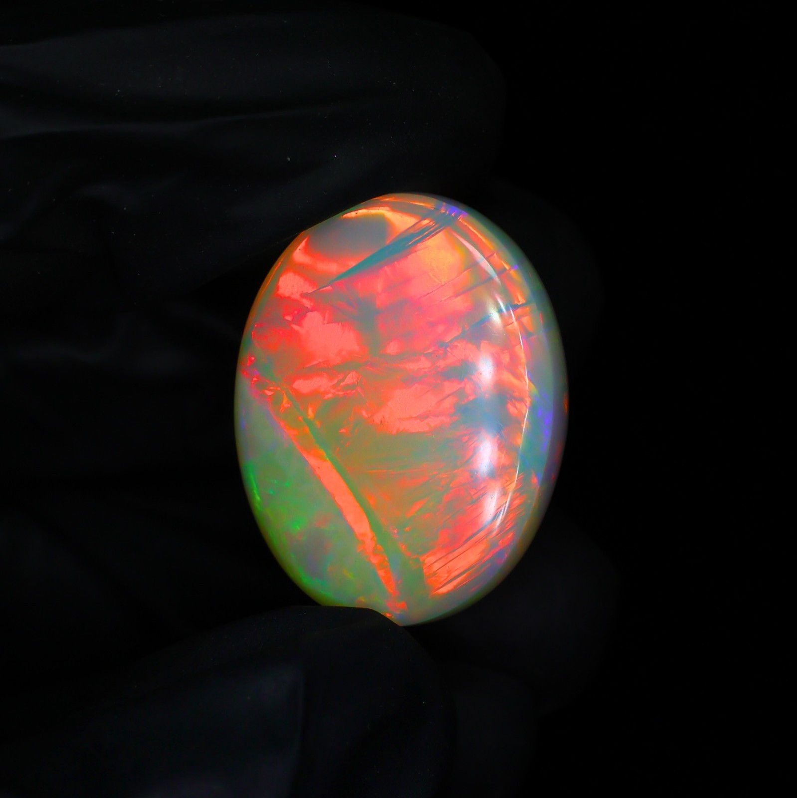 Natural Opal Cabochon 26.75 Ct Natural Welo Opal Gemstone 23.50x18x12.50MM