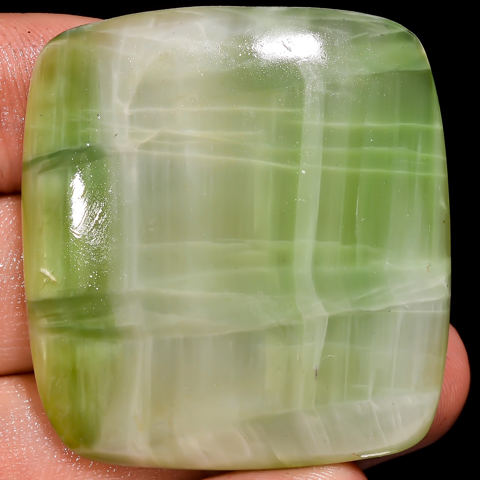 97.70 Ct Kammererite Cabochon Natural Green Kammererite Gemstone 37x40x6 mm SK59