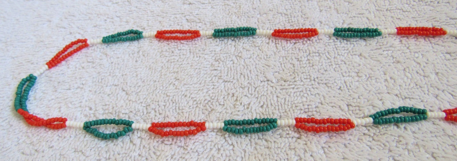 Vintage Sioux Indian Bead Beaded Beadwork Medallion Design Pendant & Necklace