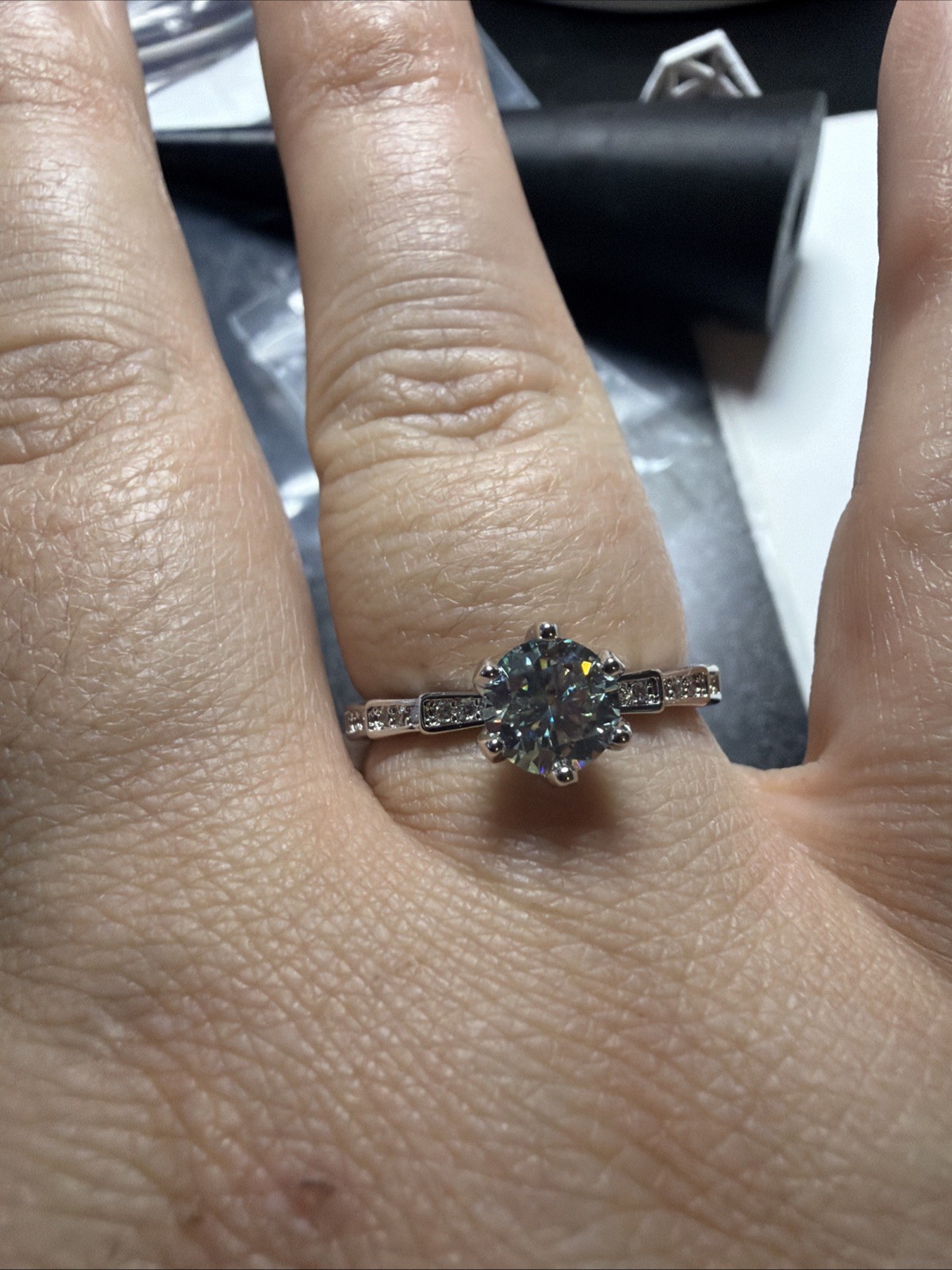 moissanite ring size 9 with papers! Fast Shipping!!