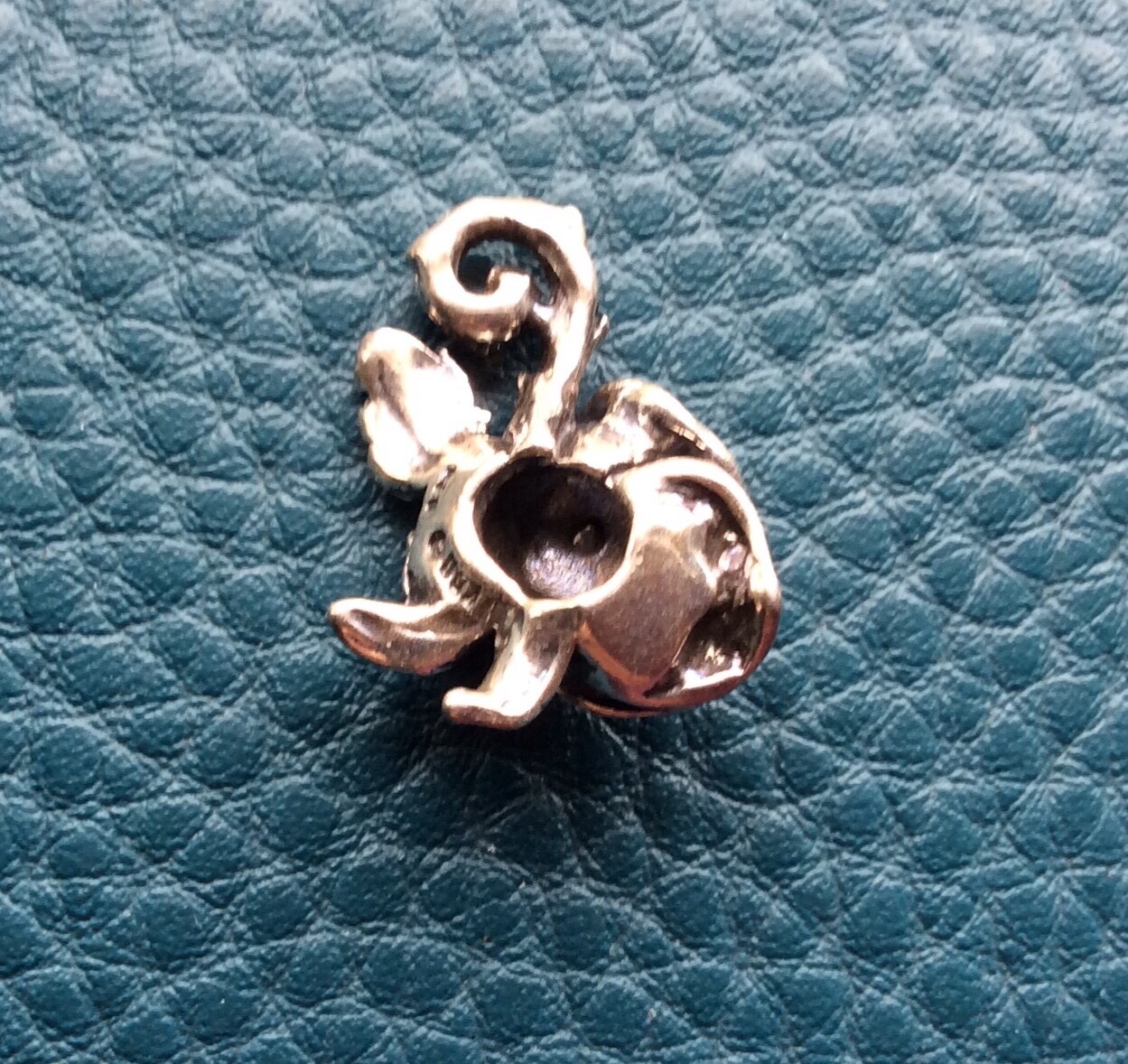 Kabana Sterling Silver .925 Rose Flower Oxidized Charm Pendant (3.29 grams)
