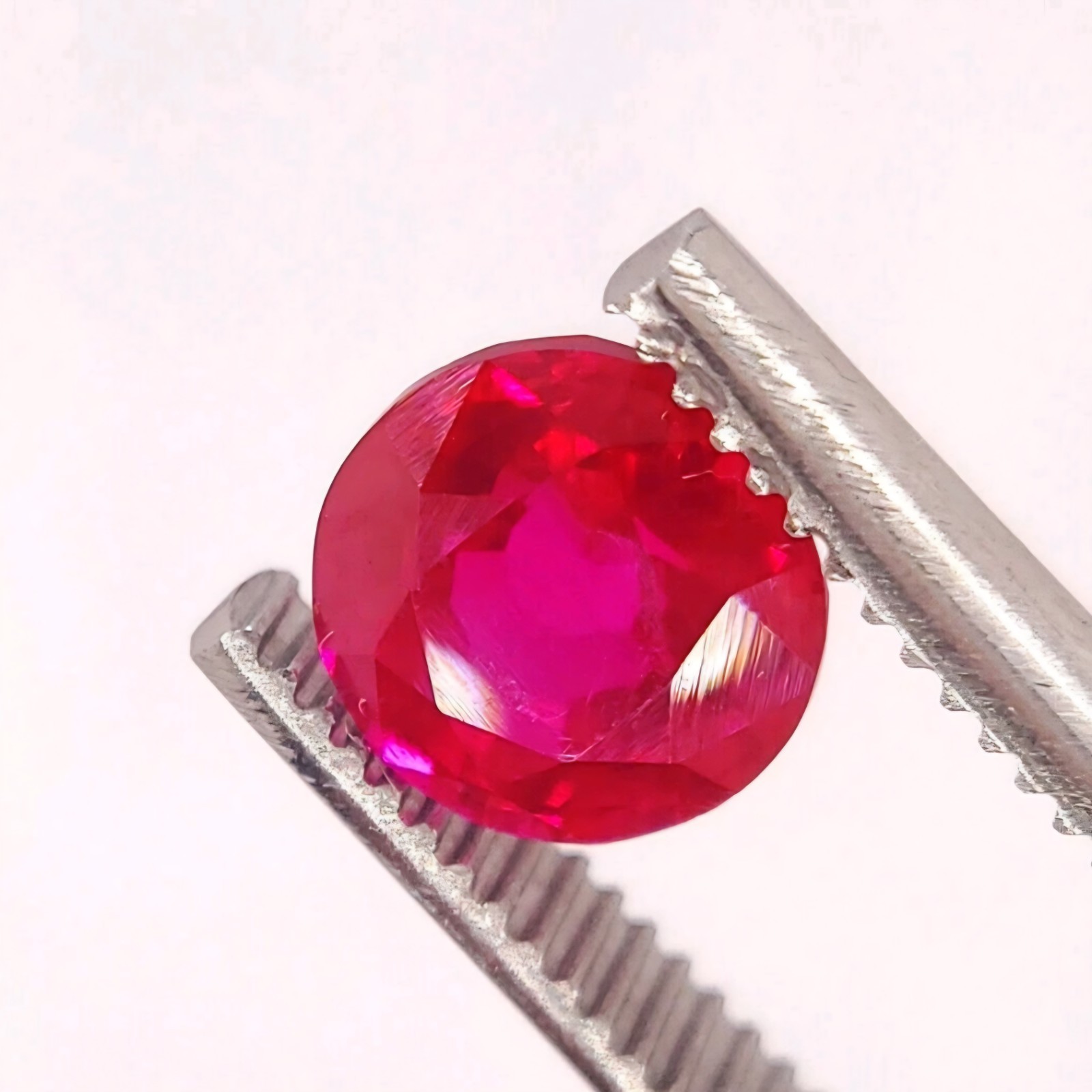 2.70 Ct VVS1 w GTL Certificate Natural Mozambique Red Ruby Round